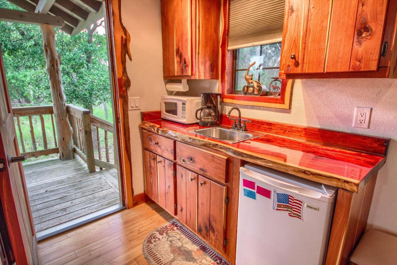 Cedar Bliss Cabin Fredericksburg Exterior foto